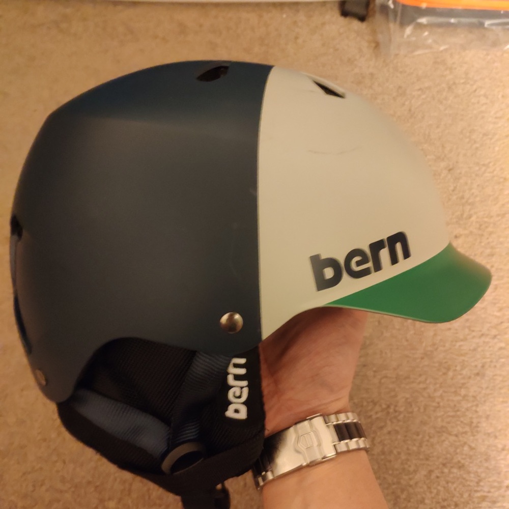 Ski helmet from Burton